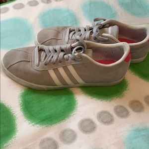 Adidas Neo court shoe